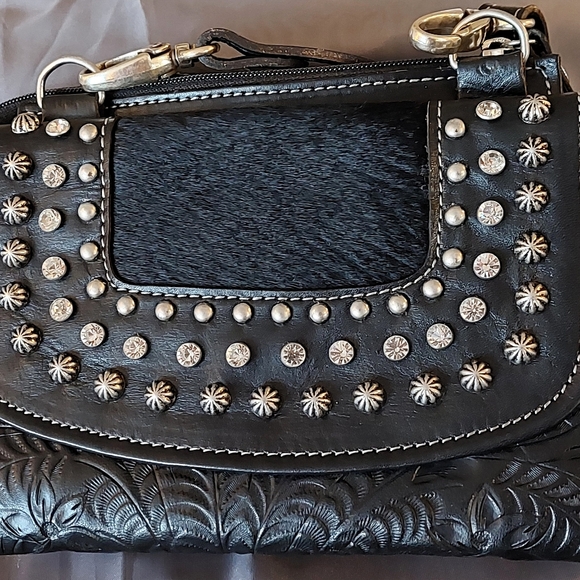 American West Genuine Leather Crossbody Bag - Picture 3 of 14